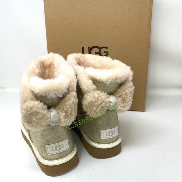 🌿SPRING SALE🌿 UGG Women’s Boots Arielle Sparkle Boot Fur Gold Size 6 - Picture 9 of 12